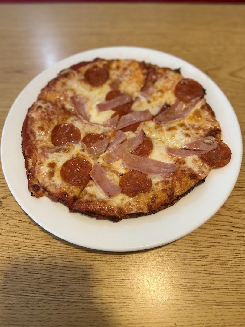 Super Pizzeria & Restaurant